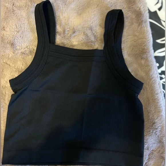 Tank top - Picture 2 of 4